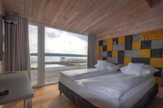 Курортные отели Stanica Wodna Stranda Гижицко Номер-студио с видом на озеро-5